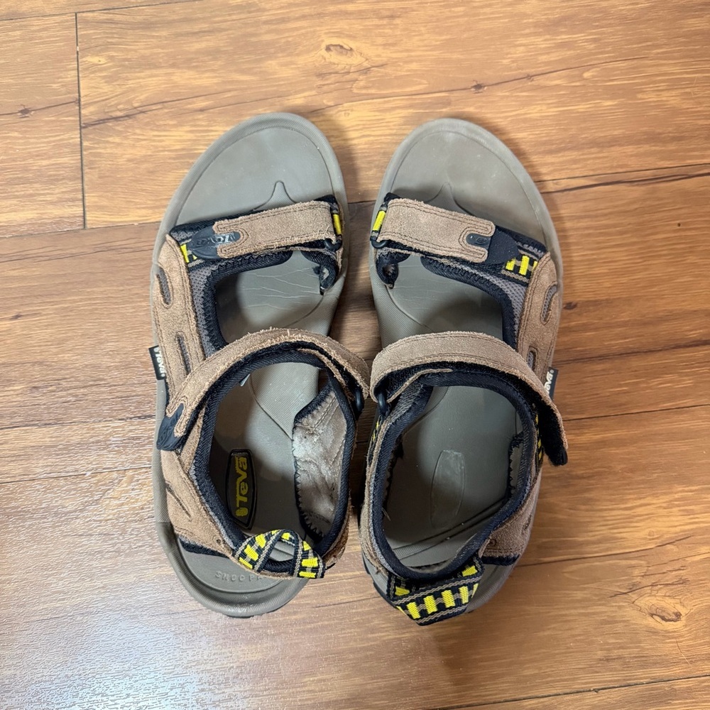 Teva Hurricane XLT2 Mens Sandals Size 9 Brown Hiking Outdoor Adjustable Straps